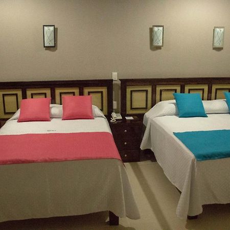 Hotel De La Pena Inn Santo Domingo Tehuantepec Екстериор снимка