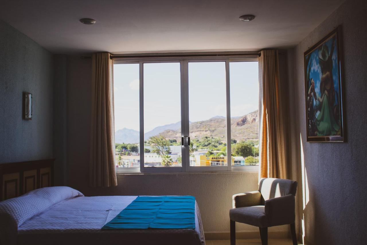Hotel De La Pena Inn Santo Domingo Tehuantepec Екстериор снимка